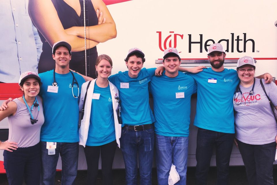 Medical Spanish_Latino Health Elective 1 Students in front of UC Health Logo